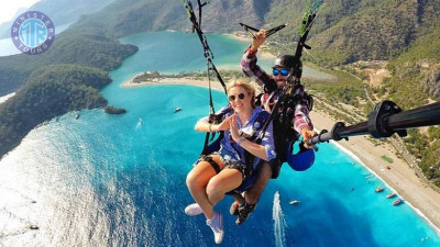 پاراگلایدر در کالکان