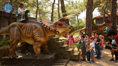 Dinosaur park i Kemer gif