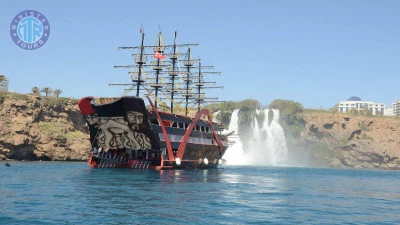Пиратский корабль в Анталии