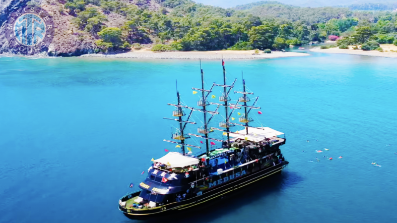 Antalya Pirate Boat0