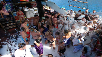 Camyuva pirate boat trip