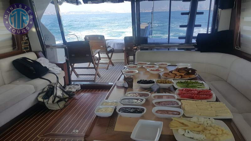 Bosphorus breakfast cruise0