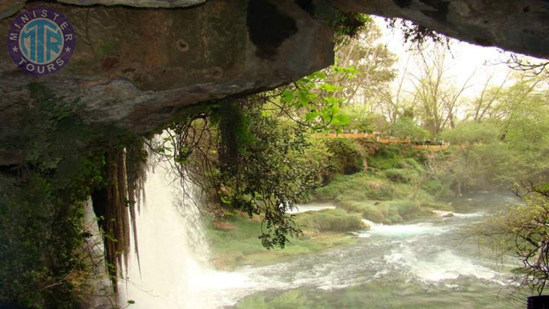 Lara beach waterfall tour4