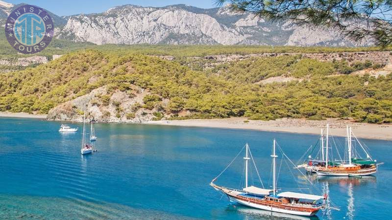 Slide 3 - Kemer Relax Boat