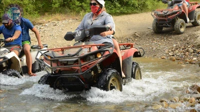 Pasivažinėjimas keturračiais Alanijoje