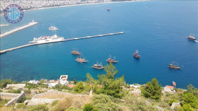 رحلة السفينة كاتاماران في محمودلار